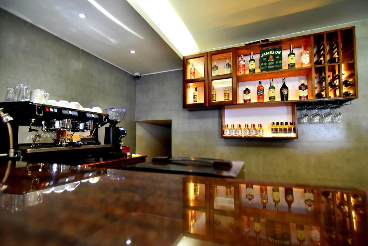 Victoria Mews Hotel Kampala Ngoại thất bức ảnh