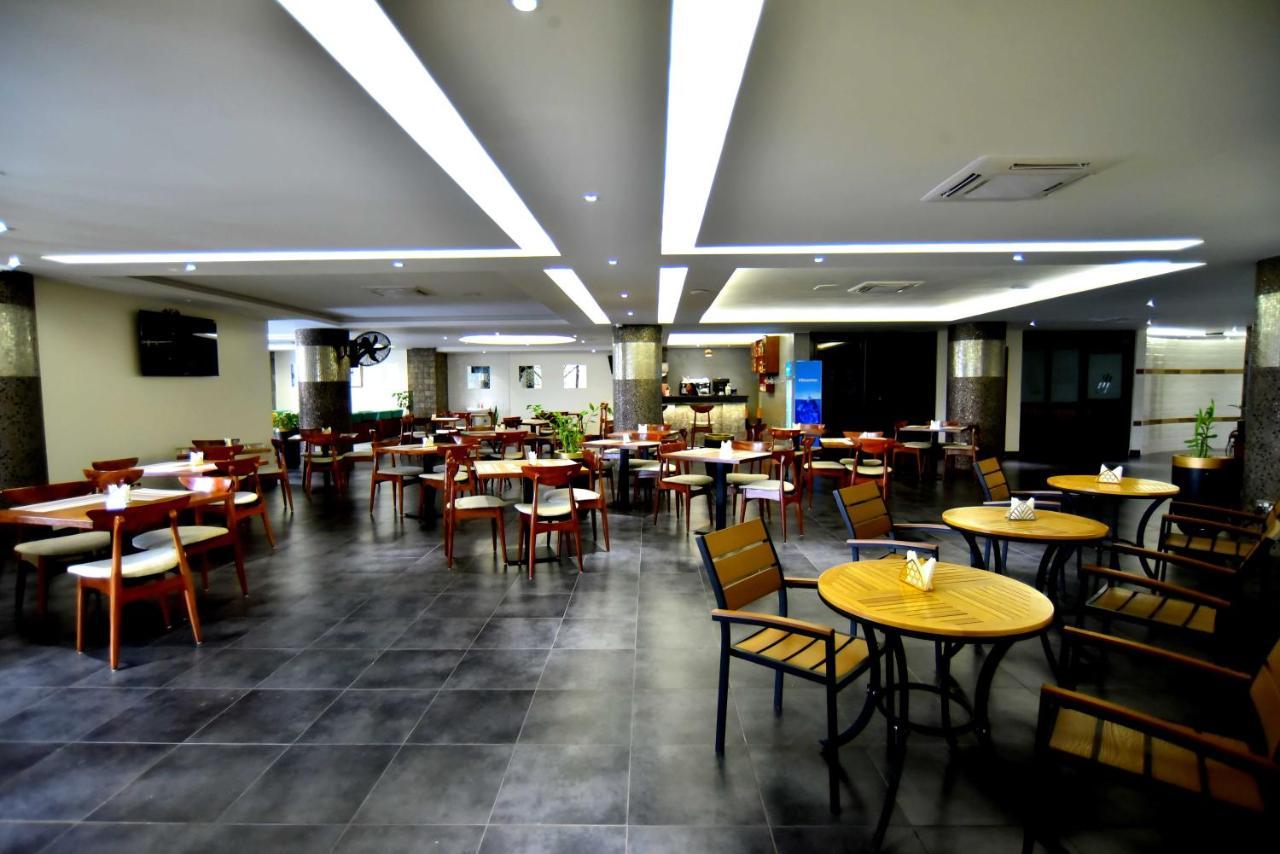 Victoria Mews Hotel Kampala Ngoại thất bức ảnh