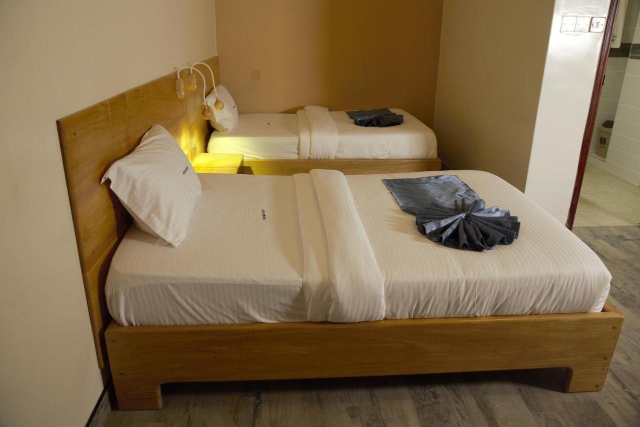 Victoria Mews Hotel Kampala Ngoại thất bức ảnh