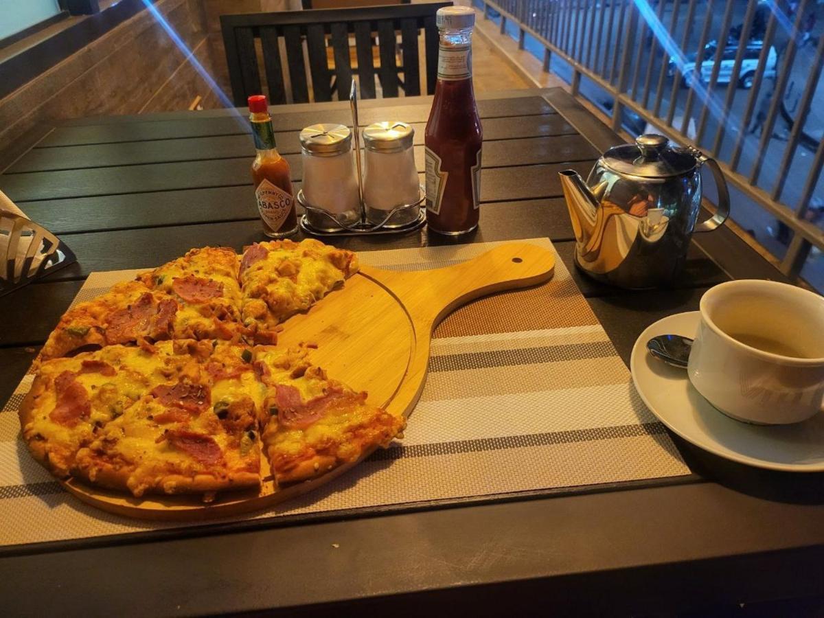 Victoria Mews Hotel Kampala Ngoại thất bức ảnh